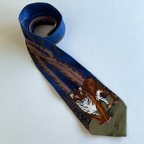 WWF World Wildlife Fund Bengal Tigers Neck Tie Navy Blue 100% Silk Vintage 1991 - Picture 4 of 9